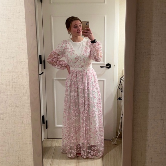 SOLD-Womens Just Me Maxi Floral Dress - Picture 3 of 6